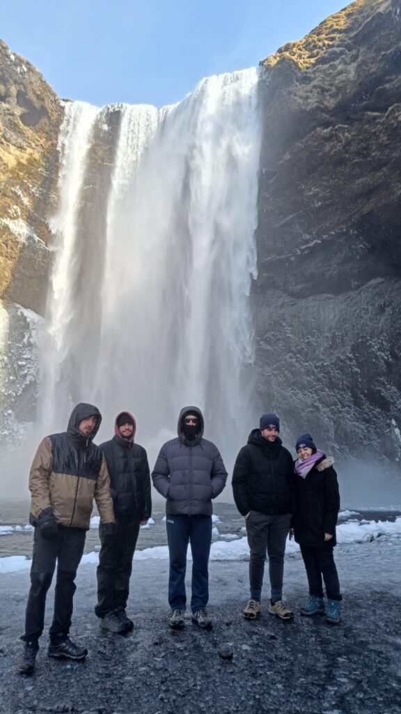 Skógafoss, la cascada más visitada del sur de Islandia.