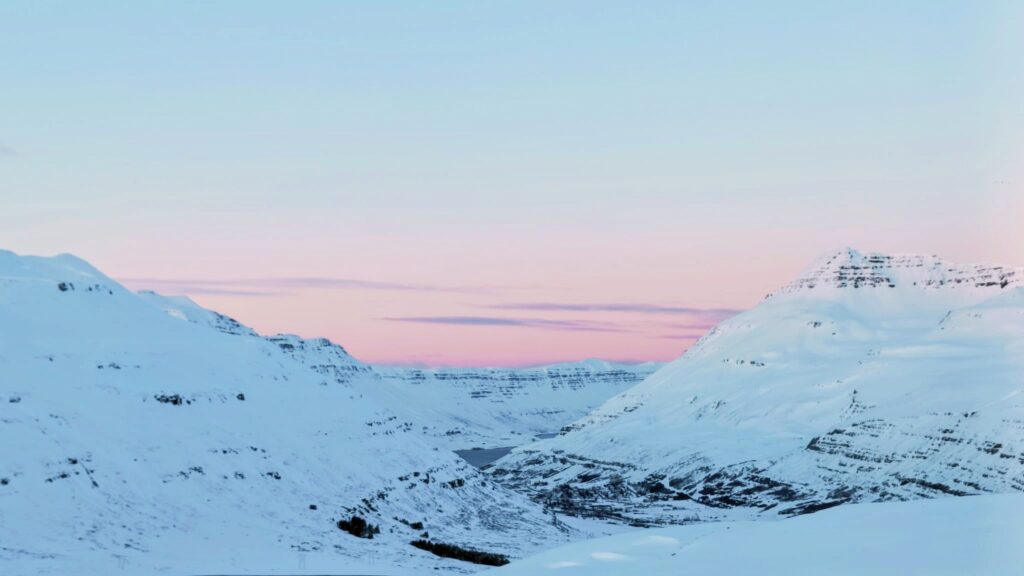 El fiordo de Seydisfjordur, el más bonito de los fiordos del este de Islandia