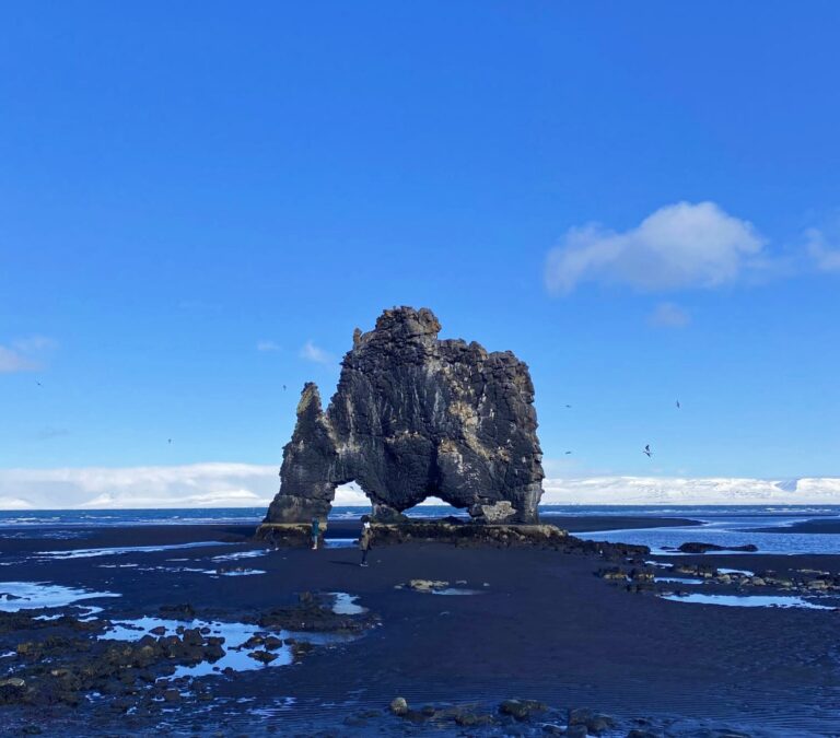 De Snaefellsnes a Hofsós. Hvítserkur y Kolugljúfur Canyon