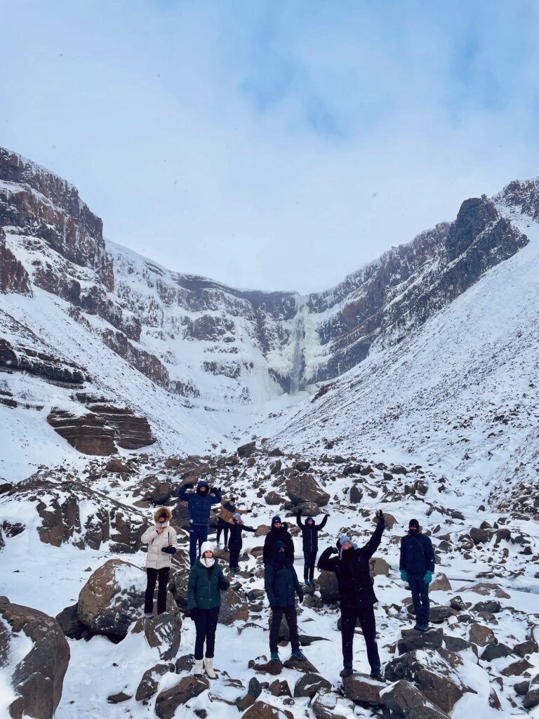 Hengifoss, un imprescindible en tu recorrido por los fiordos del este de Islandia