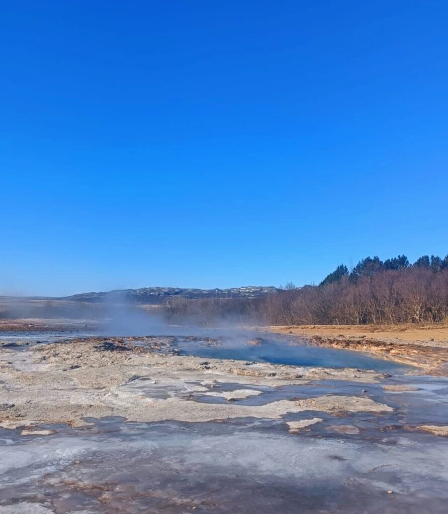 Strokkur, el geiser activo del Círculo Dorado de Islandia