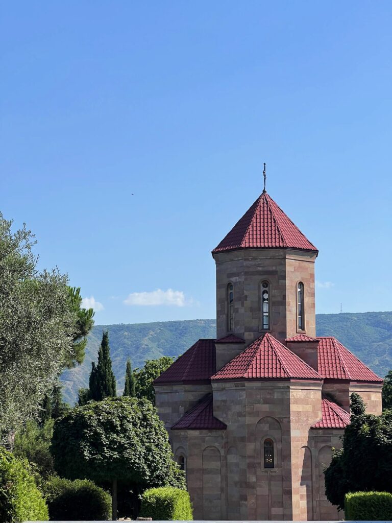 Sameba, visita obligada en un día en Tbilisi.