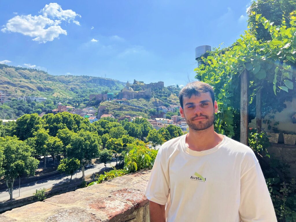 Avlabari, un barrio por el que tienes que pasear en un día en Tbilisi.