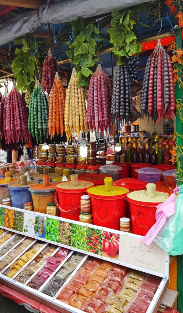 Probar churchjelas, una de las cosas que puedes hacer en Tbilis en dos días