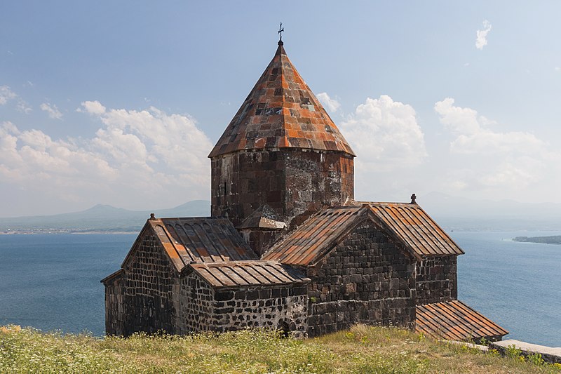 File:2014 Prowincja Gegharkunik, Sewanawank, Kościół Świętych Apostołów (06).jpg