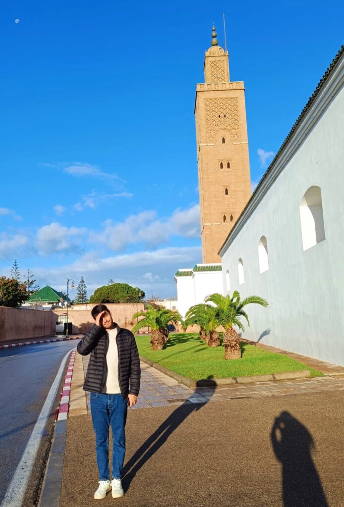 Minarete de la Mezquita Assounna, uno de los templos religiosos más importantes de Rabat.