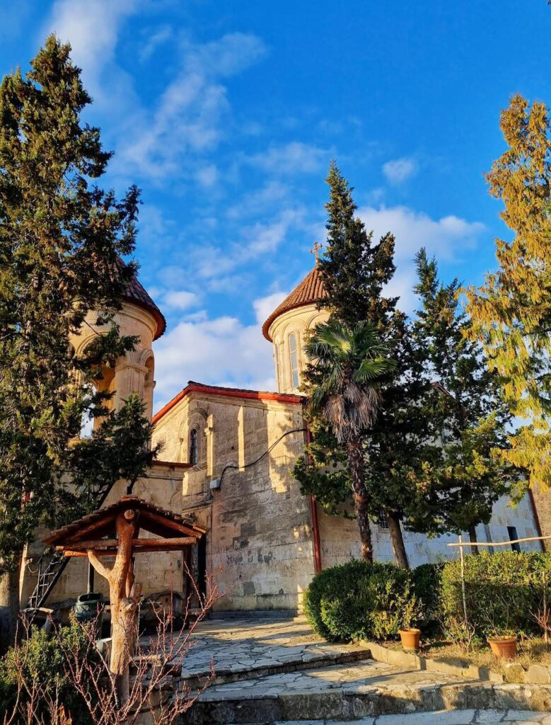 Visitar Kutaisi. El Monasterio de Motsameta.