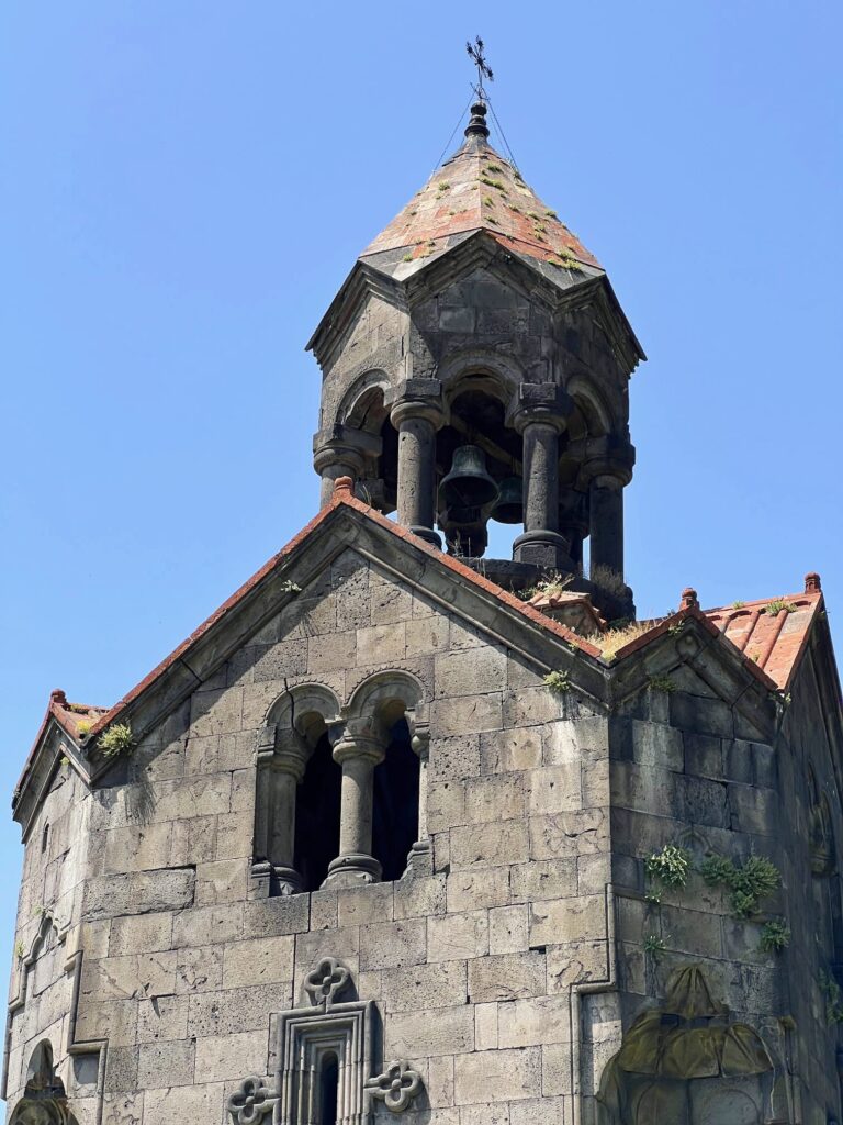 El campanerio del Monasterio de Haghpat, en el Norte de Armenia.