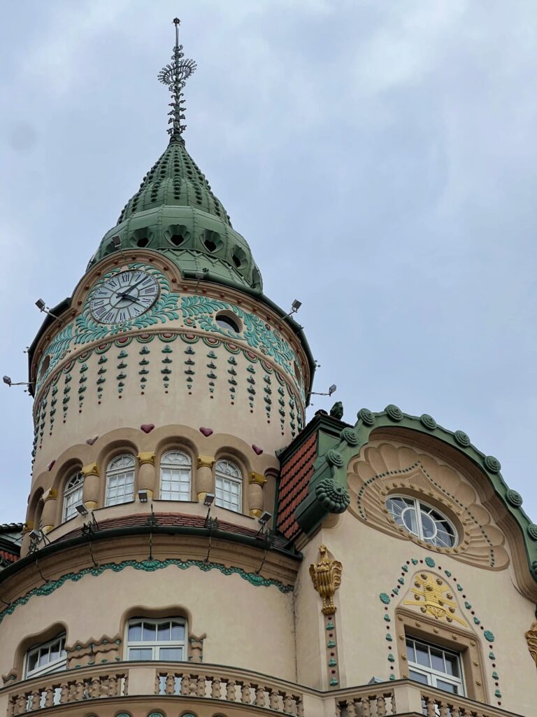 Viajar a Rumanía: Art Nouveau en Oradea.