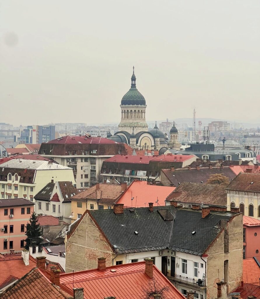 Las vistas desde el Centro Cultural Turnul Pompierilor, las mejores de Cluj-Napoca en nuestra opinión.