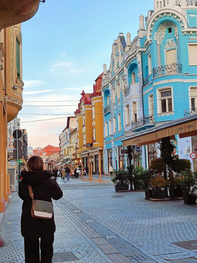 Qué hacer en Oradea. Caminar por la Calle de la República.