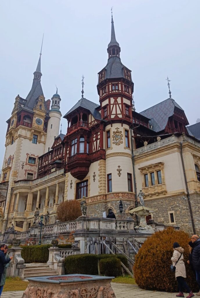 De Bucarest a Brasov: el Castillo de Peles