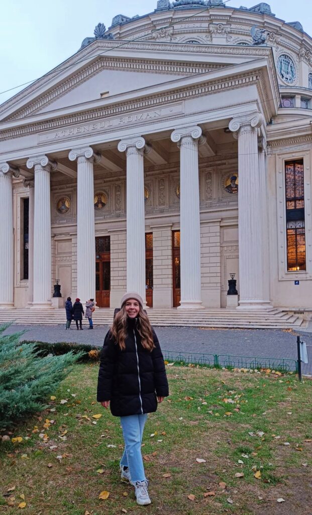 El Ateneo Rumano, uno de los edificios más bonitos que ver en 1 día en Bucarest.
