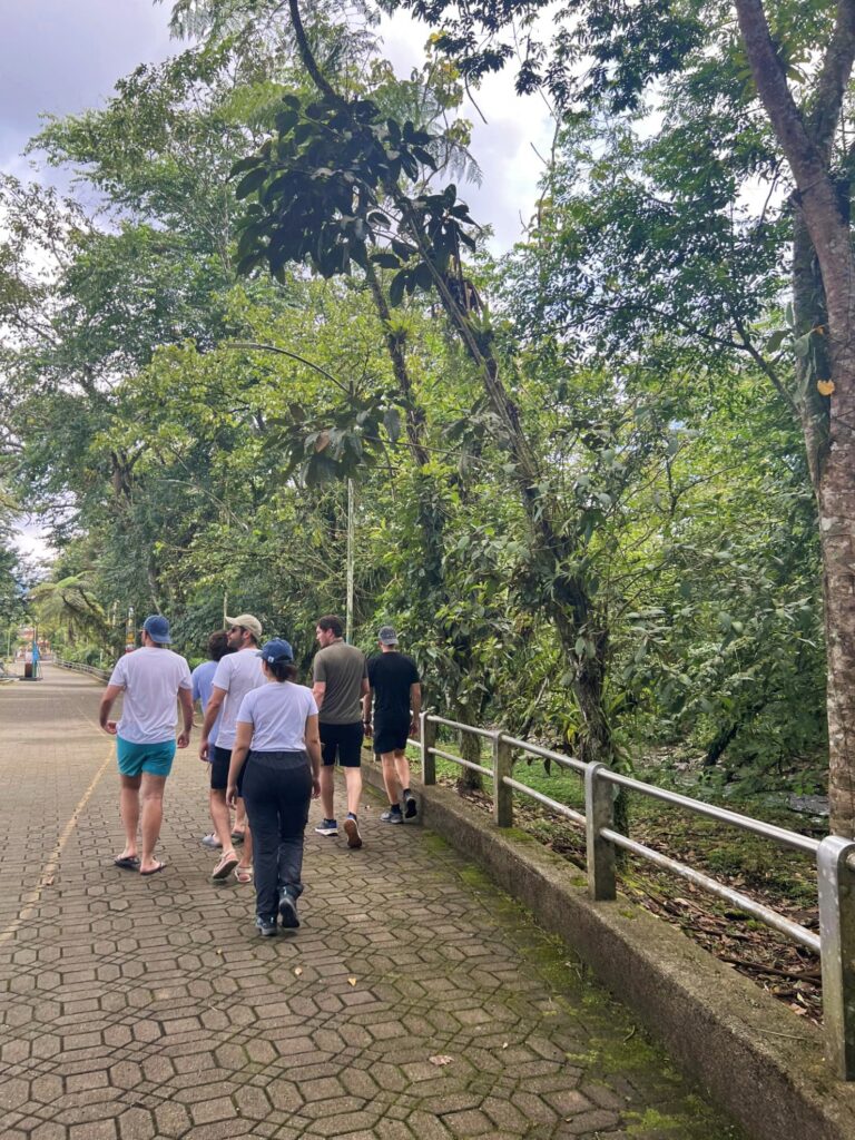 Qué hacer en Puyo: caminar por su malecón.