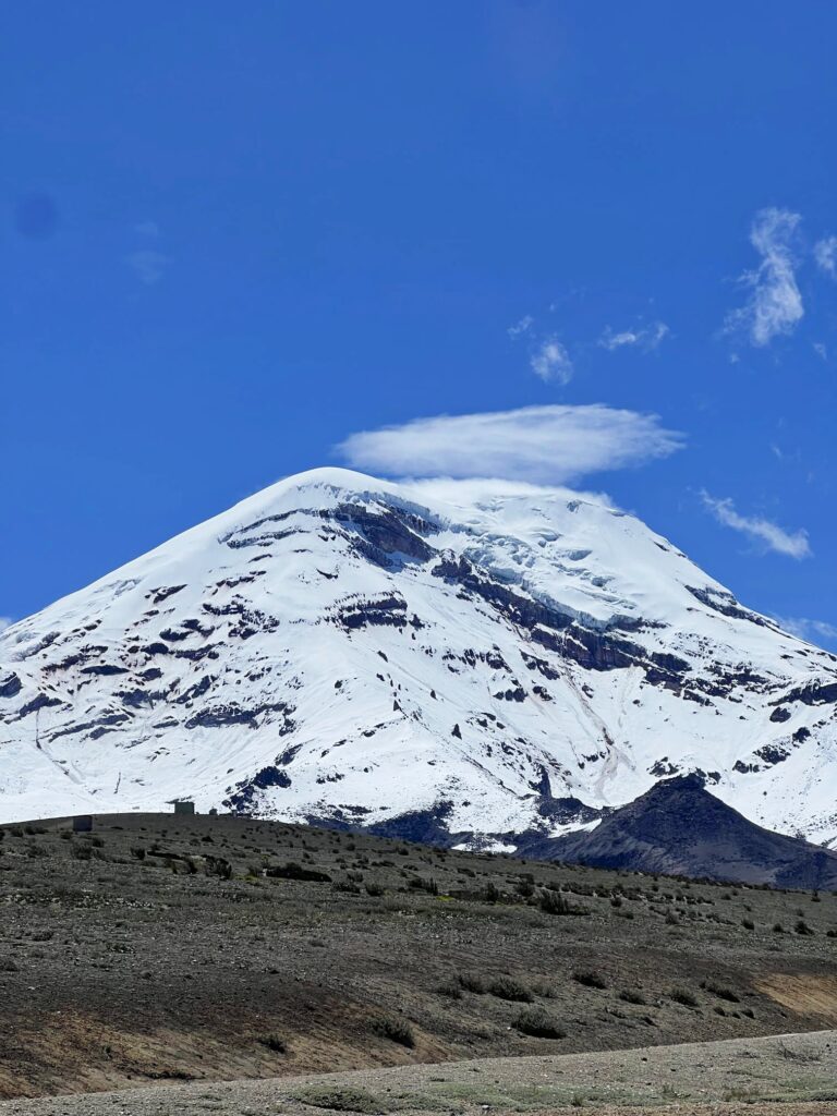 Viajar a Ecuador por libre: el volcán Chimborazo.