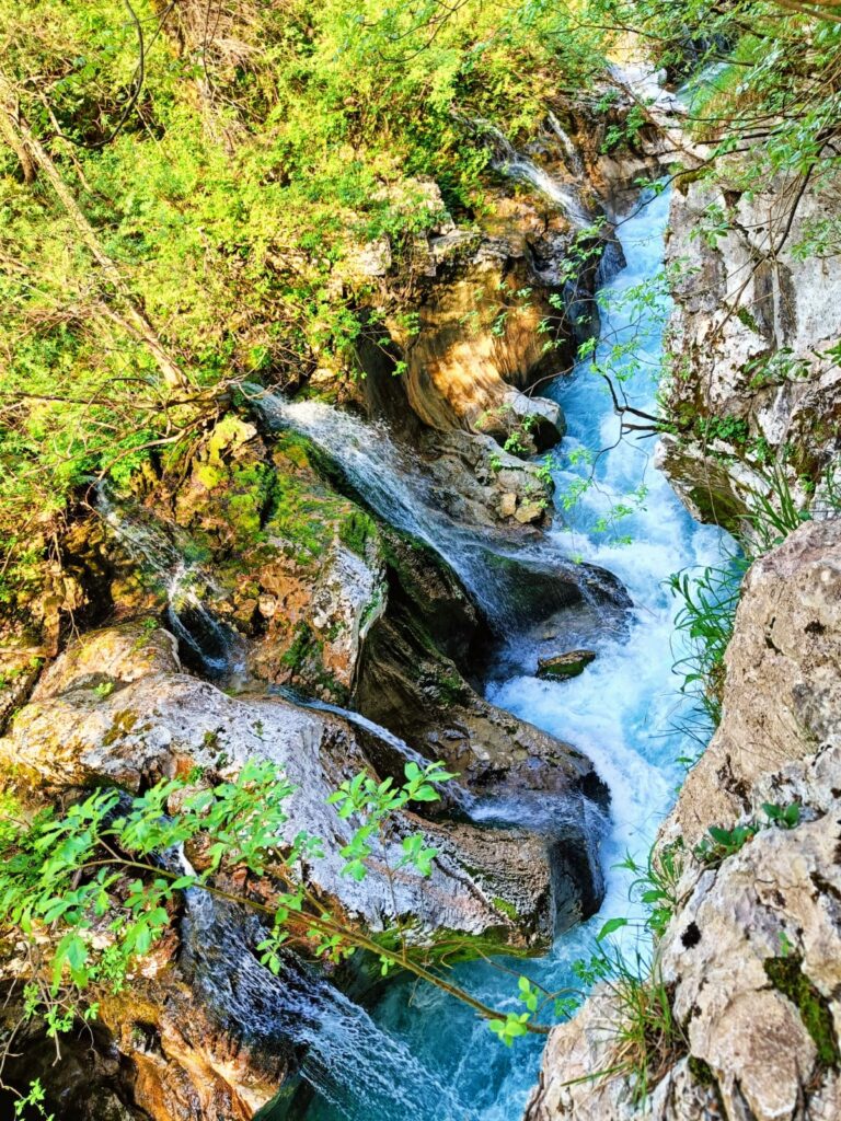 Viajar a Eslovenia por libre: río Soca