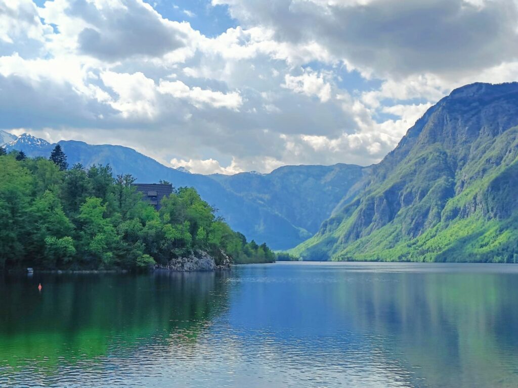 El Lago Bohinj.